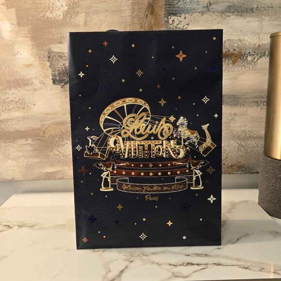 Louis Vuitton Navy Blue Collector Bag – Embossed ‘Maison Fondée en 1854’ – Paris - Picture 2 of 7